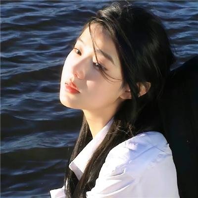 腼腆英雄
